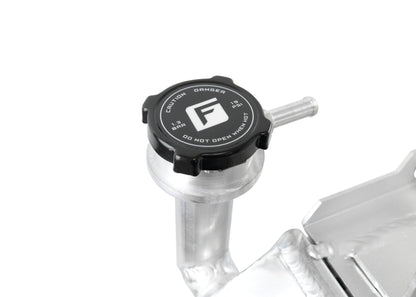 Universal Performance Radiator - Top Outlet Pipe Left / Bottom Outlet Pipe Right.