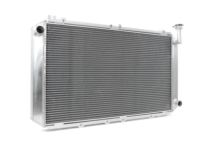 Universal Performance Radiator - Top Outlet Pipe Left / Bottom Outlet Pipe Right.