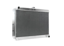 Universal Large Radiator - Top Outlet Pipe Left / Bottom Outlet Pipe Right.